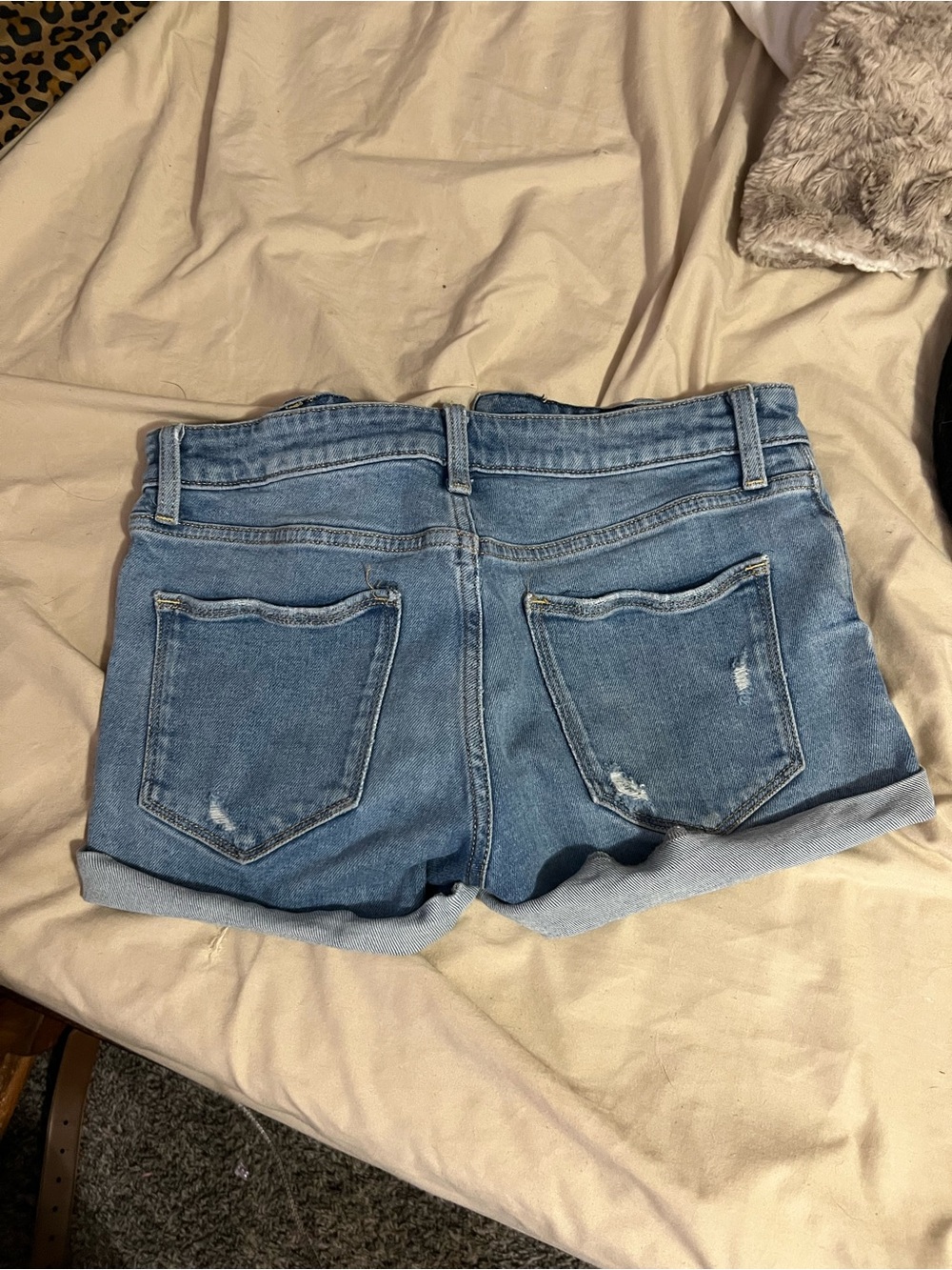 Arizona Jean Company Women's Light Blue Cuffed Denim Shorts